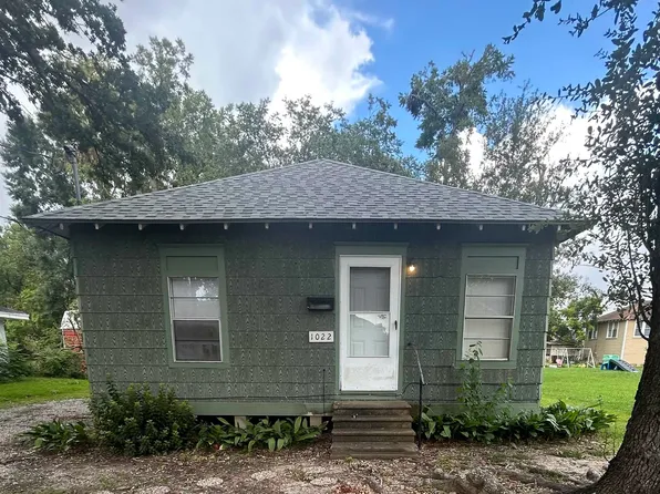 1022 Wilson St, Port Neches, TX 77651