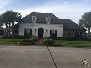 285 Hermitage Loop, Houma, LA 70360