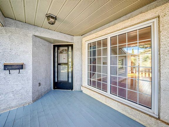 4th image of 410 W Shawbrooke Cir SW