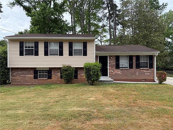 2nd image of 218 Ridge Trl