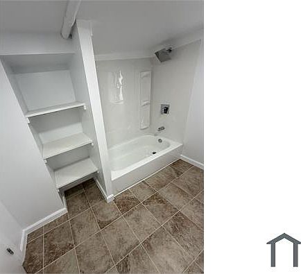 4th image of 562 Beach 68th St Floor Basement