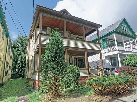 2nd image of 238 Morris St