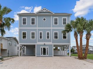 128 Tuna Dr, Supply, NC 28462