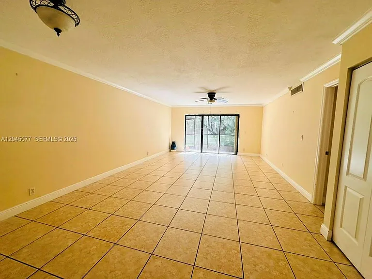 197 Lakeview Dr #105 — Photo 11