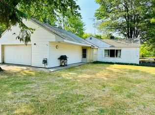 743 W Tyler Rd, Muskegon, MI 49445