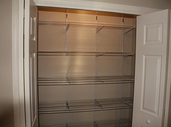 5th image of 4125 Langley Dr