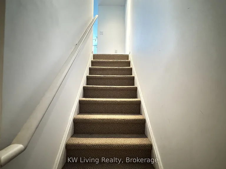 36 Lisgar St #1011E — Photo 5