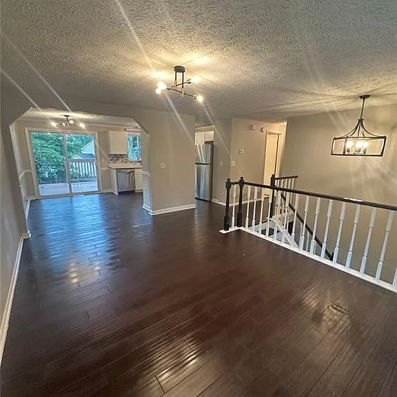2205 Mill Wood Ct — Photo 16