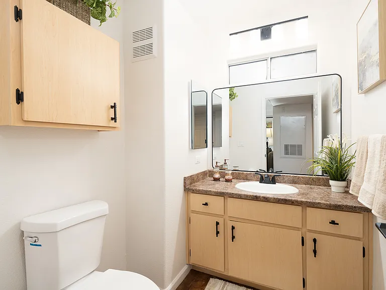 Carefree North Natomas Senior Apartments — Photo 28