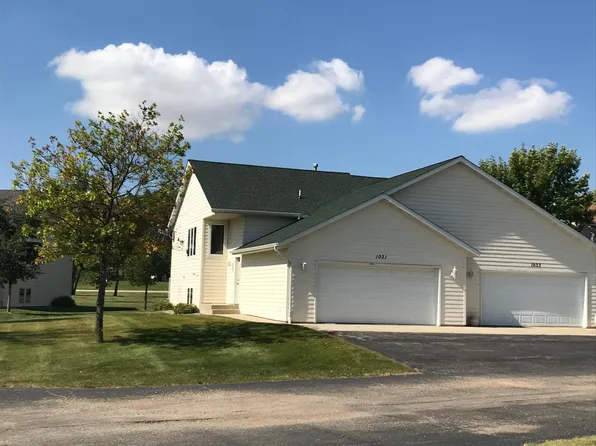 1031 Prairie View Dr SW, Hutchinson, MN 55350