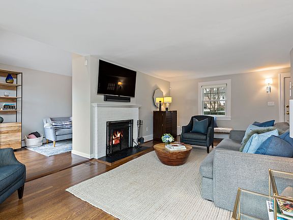 MGBarry-8 Spruce [2020]-7.JPG