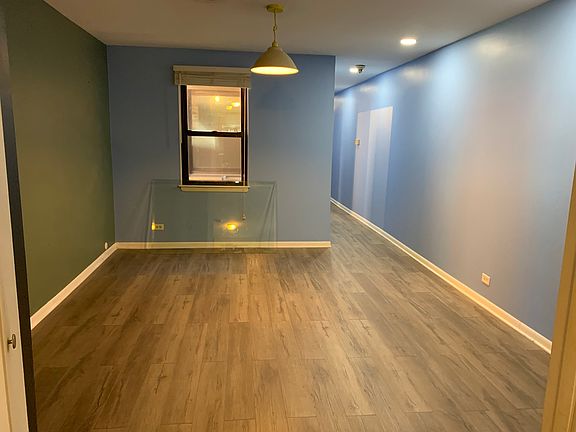 2nd image of 5636 N Broadway St #2N
