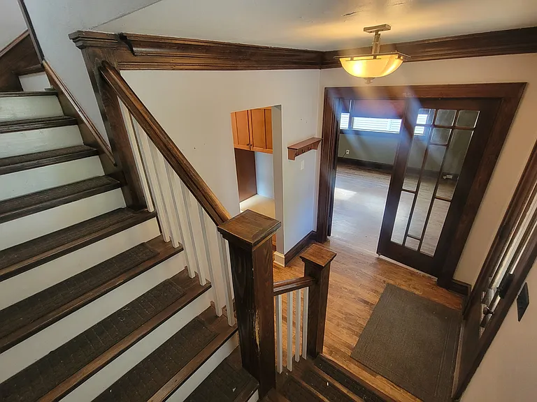 921 Bell Ave — Photo 4