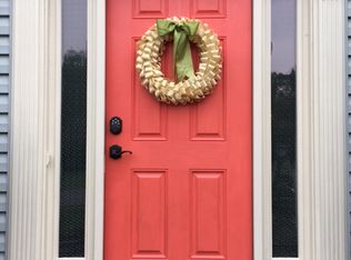 3895 Triad Ct, Woodbridge, VA 22192