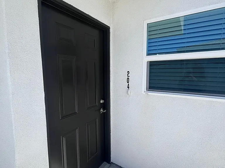 202-204 Calla Ave — Photo 21