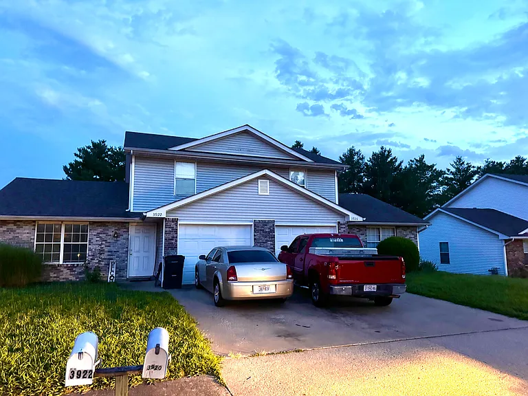 3920 Olympic Ct #3920 — Photo 2