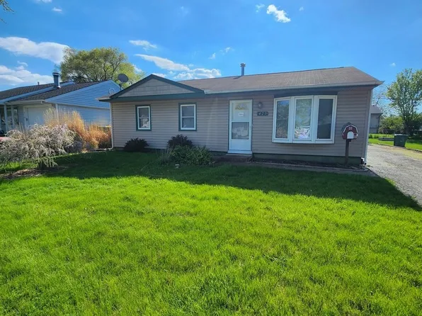 420 Garland Ave, Romeoville, IL 60446
