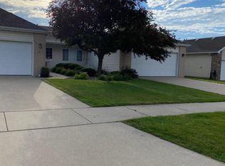 237 S Heather Ln, Crown Point, IN 46307