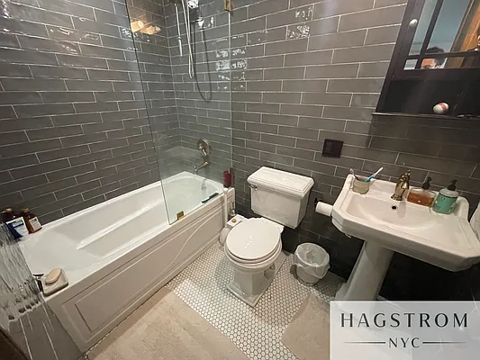 Rented by Hagstrom Management Inc | media 16