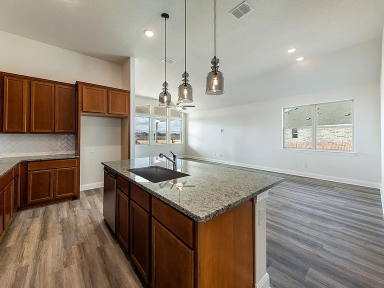 320 Coral Gate Trl — Photo 10