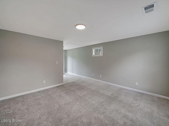 4th image of 11109 Benson Ln