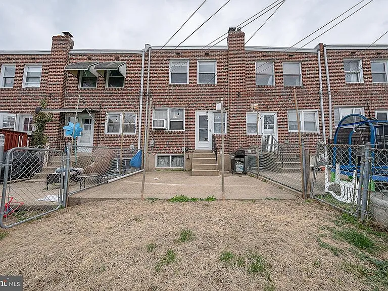 130 Ivy Ct — Photo 47
