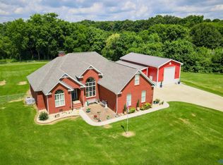 50 Helen Dr, Hartselle, AL 35640