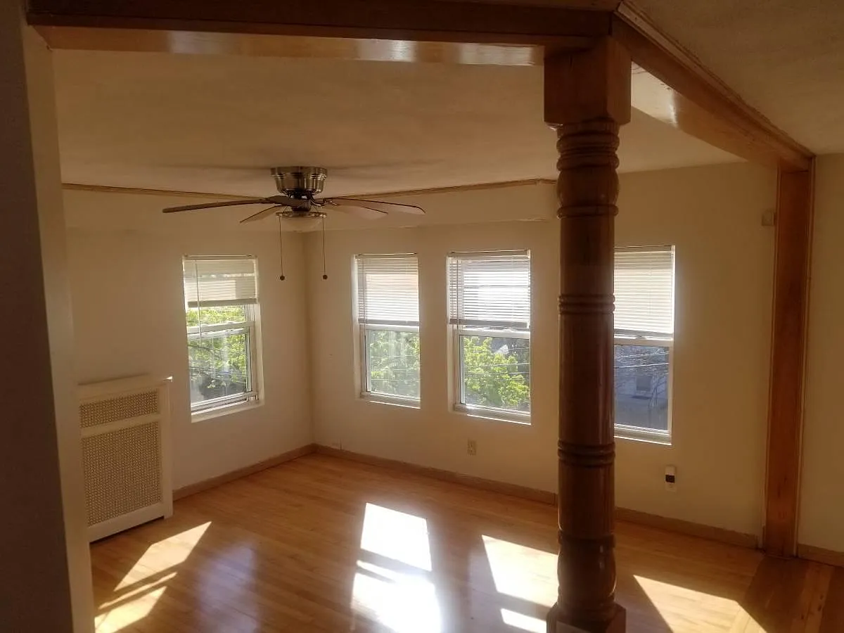 Building Photo - 46 Franklin St #2