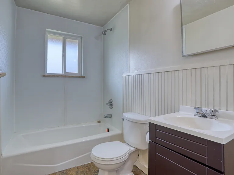 16311 W 14th Ave — Photo 14