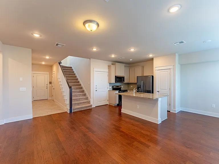 13501 Metric Blvd #46 — Photo 6