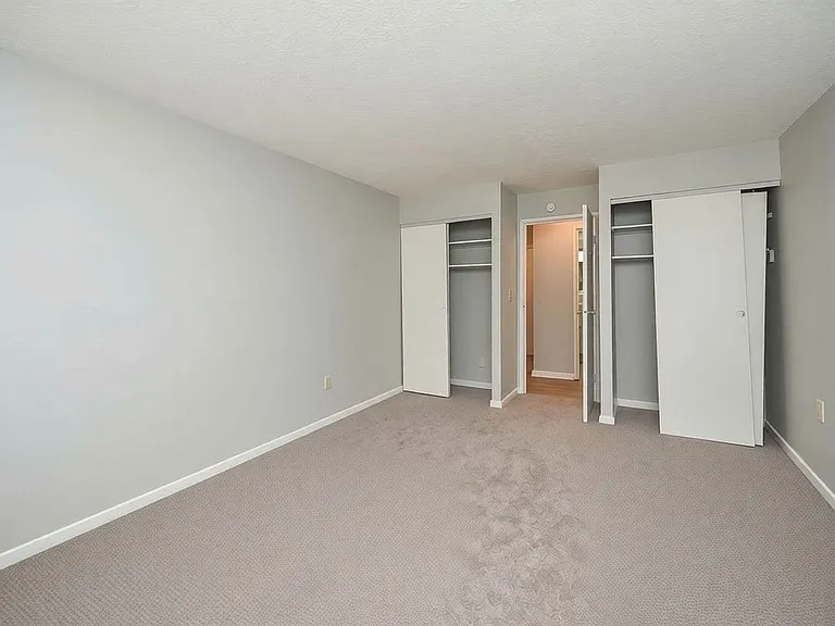 2419 Ohio Ave #8 — Photo 11