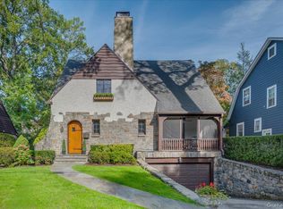 15 Kingsbury Road, New Rochelle, NY 10804