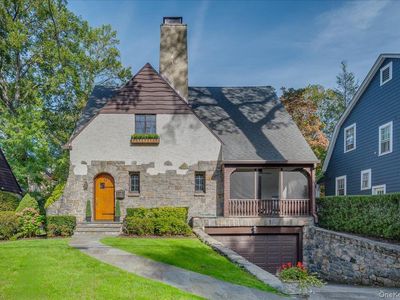 15 Kingsbury Road, New Rochelle, NY, 10804