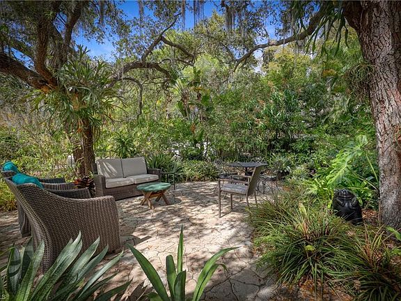 3rd image of 179 Sabal Dr
