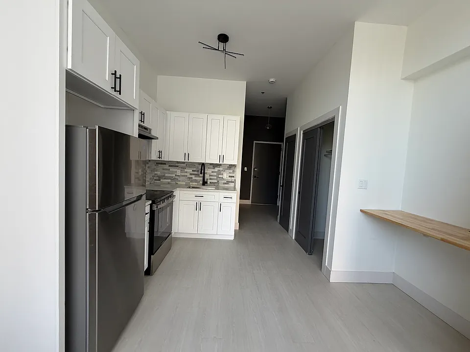 83 Scovill St #1