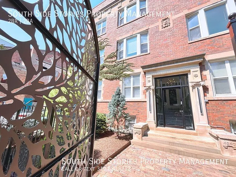 4242 S Calumet Ave #2S — Photo 3