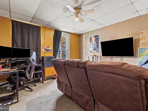 2nd image of 30 W Middle St