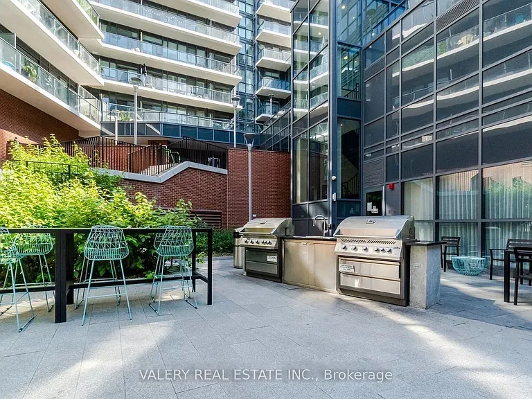 38 Iannuzzi St W #1607 — Photo 17