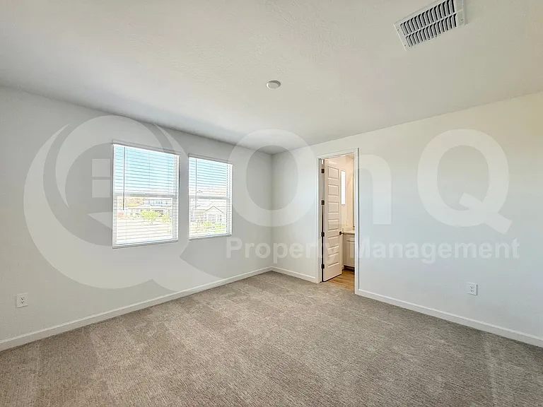 10042 S 23rd Ln — Photo 17