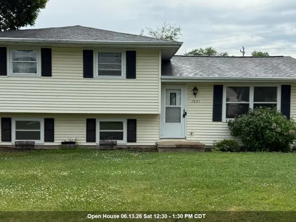 1021 Claude St, Menasha, WI 54952
