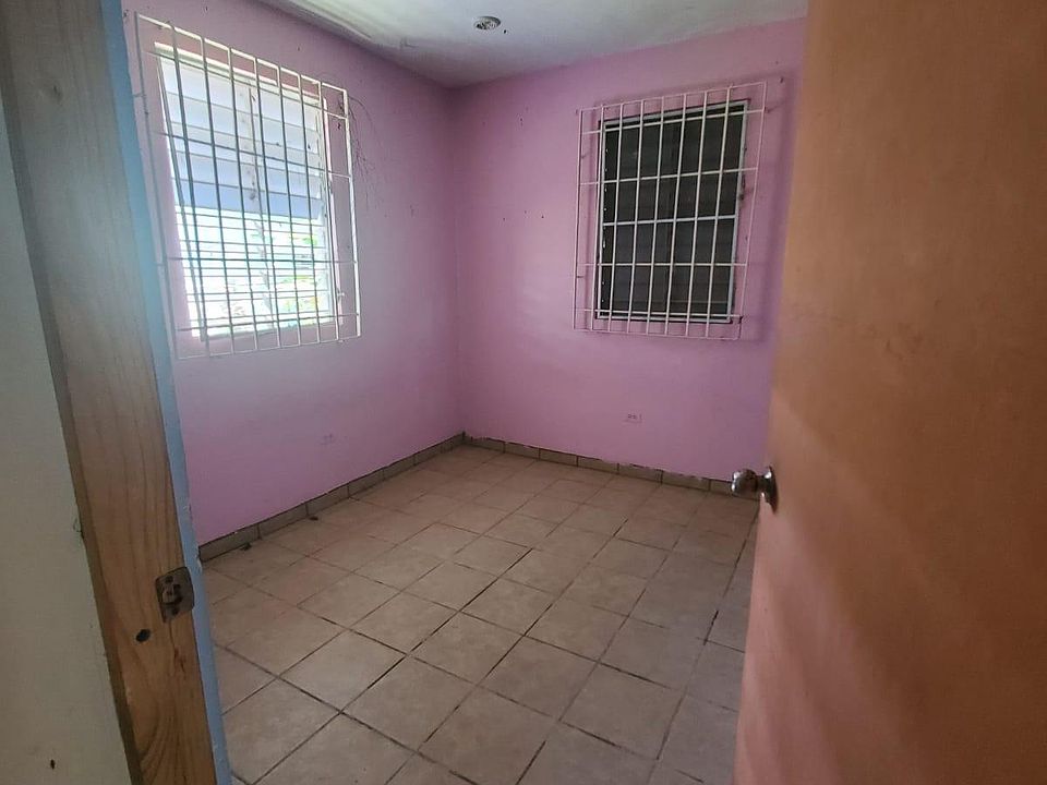 2nd image of 20 Calle 2dorado #1