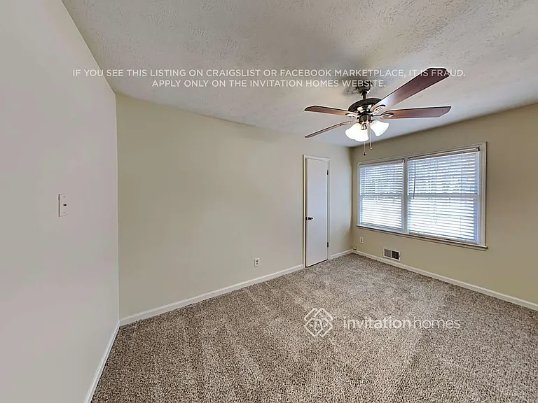 1379 Hidden Cir — Photo 14