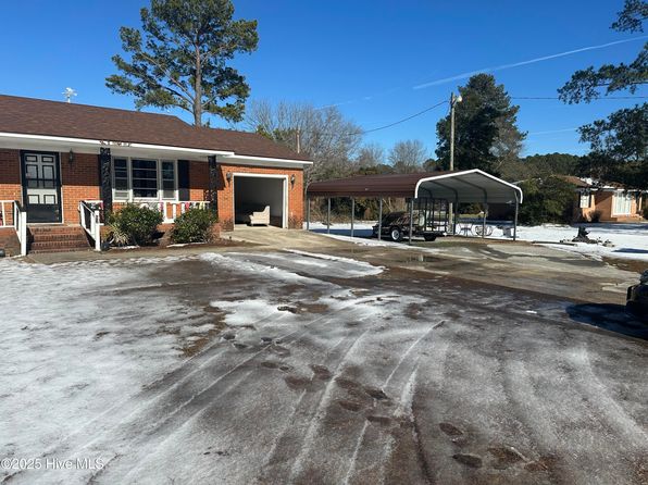 2671 Four Way Road, Snow Hill, NC 28580
