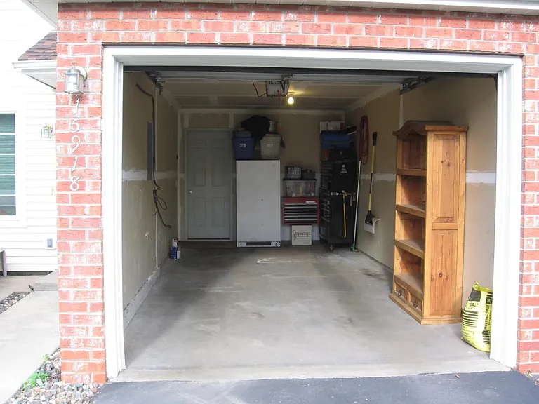15918 Fjord Ave — Photo 6