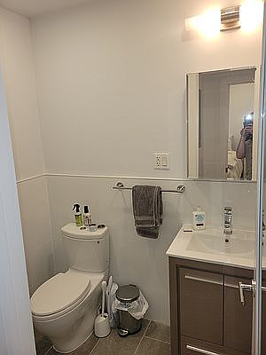 4th image of 151 8th Ave Unit 3-D