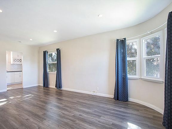 2nd image of 2525 W Grand Ave