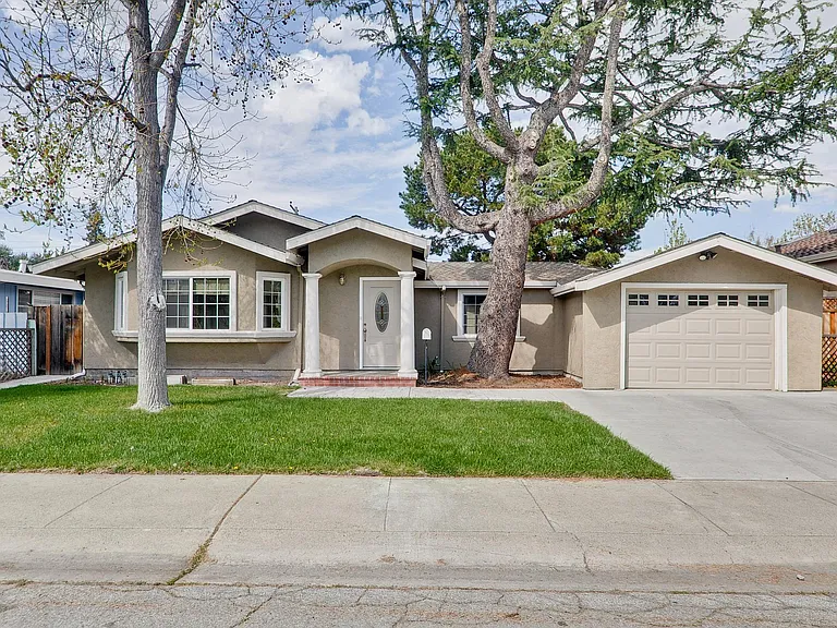 18701 Newsom Ave — Photo 1
