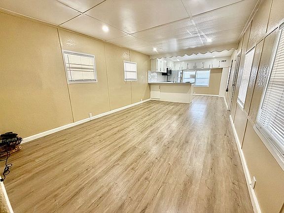 4th image of 2038 Palm St Space 193