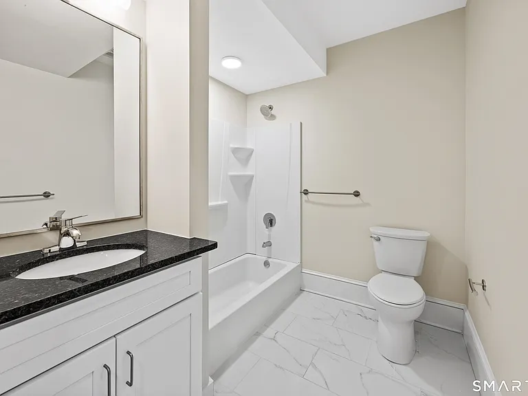 1355 Main St #405 — Photo 7
