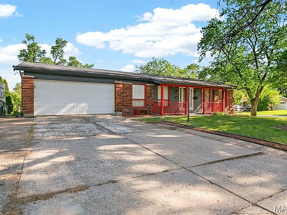 2nd image of 3655 Stonehaven Dr